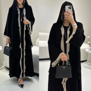 عباية سوداء مفتوحة